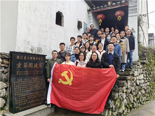 南方“小金豆”留言表白“尔滨”：下次还来！！！