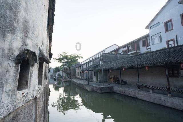 原料价格上涨，国外需求火热，钛白粉企业开年首次集中提价